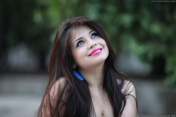 Девушка точик