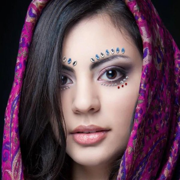 Девушка точик