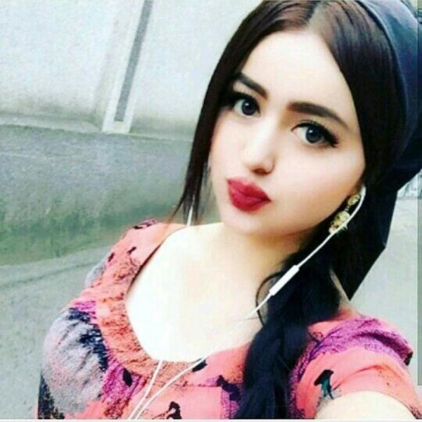 Девушка точик