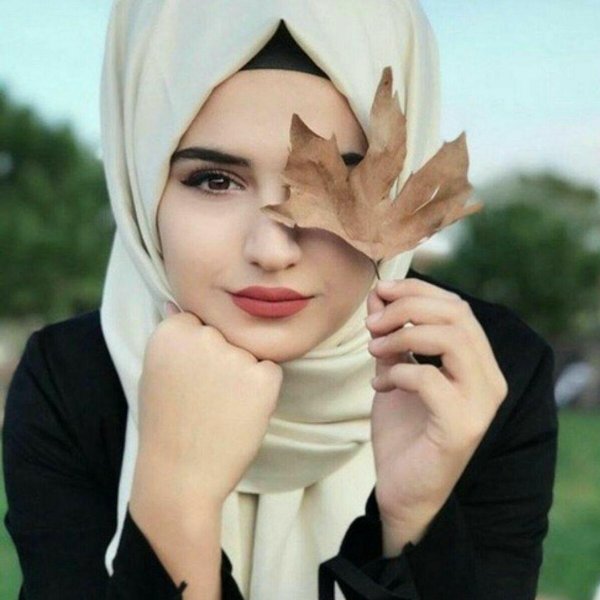 Девушка точик