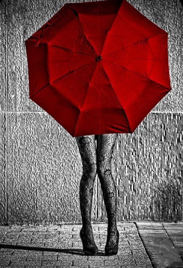 Девушка с зонтом