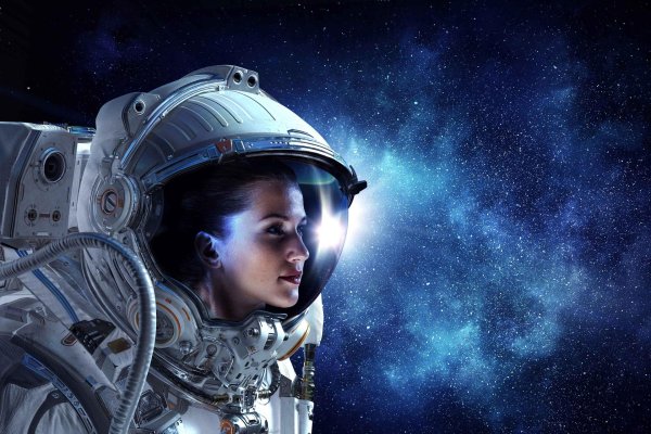 Космические с девушками