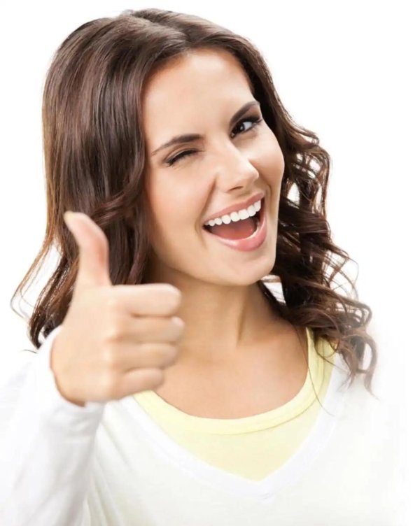 Девушка подмигивает