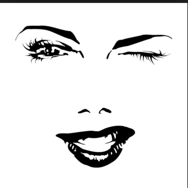 Девушка подмигивает