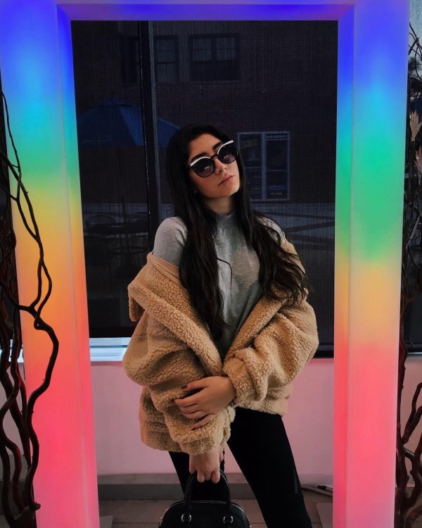 Девушка кристина