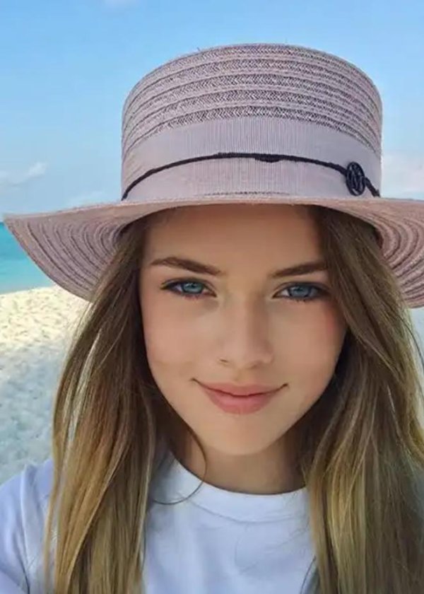 Девушка кристина