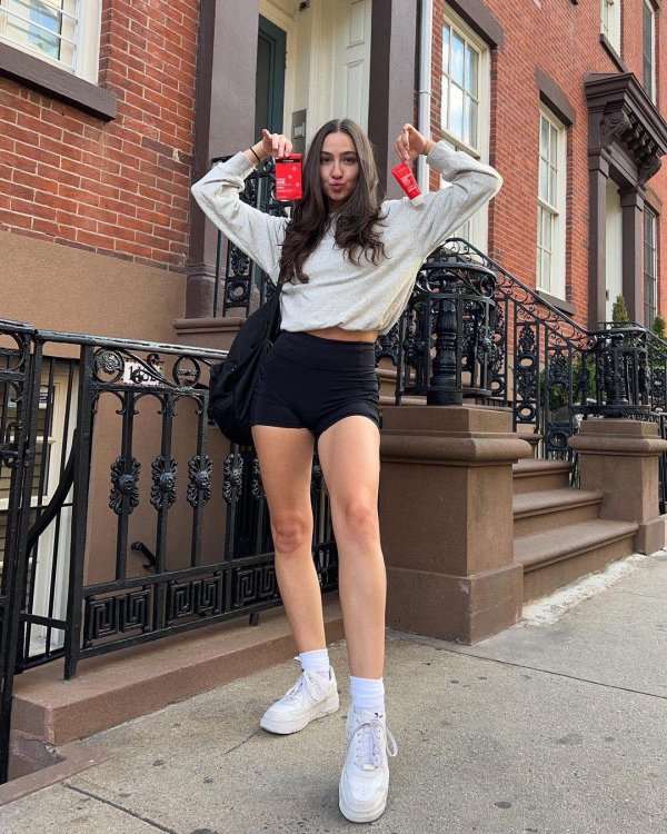 Девушка кристина