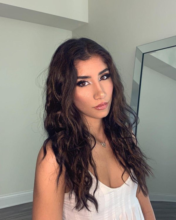 Девушка кристина