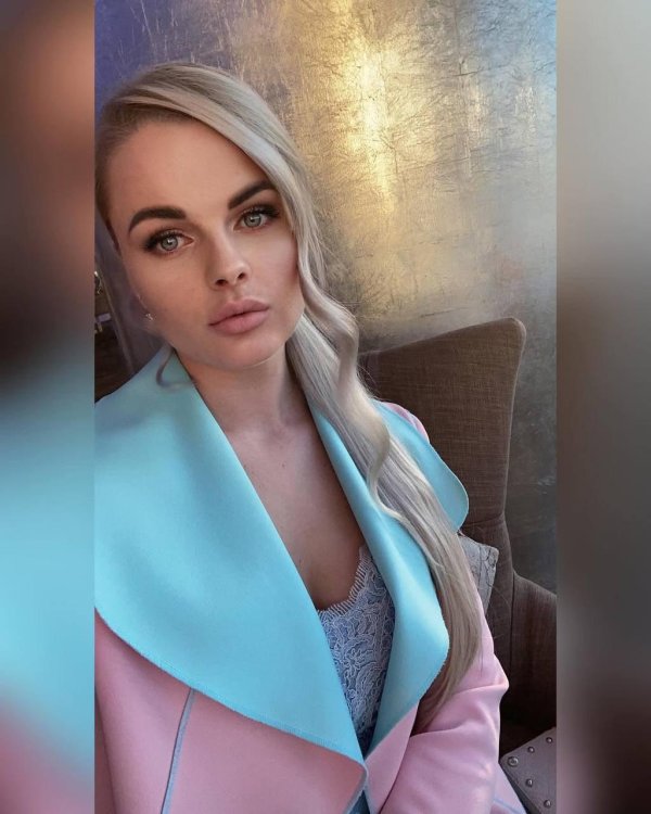 Девушка кристина