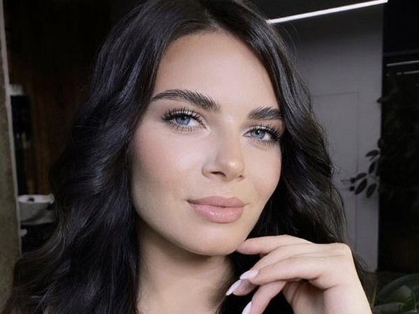 Девушка кристина