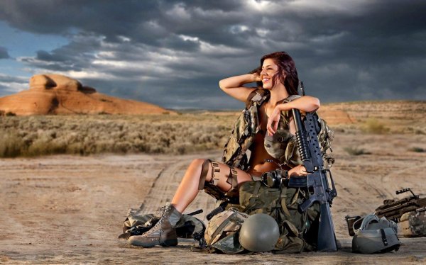 Военный и девушка