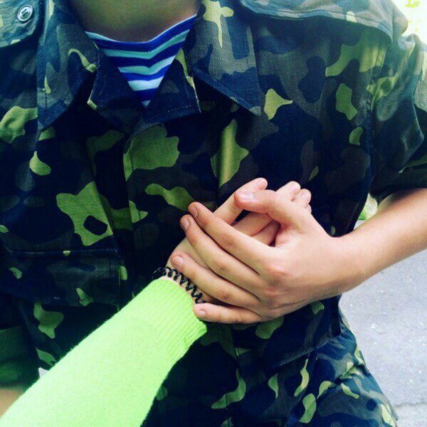 Военный и девушка