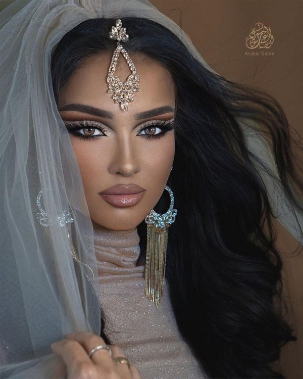 С арабскими девушками