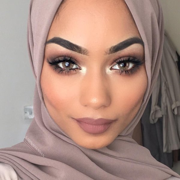 С арабскими девушками