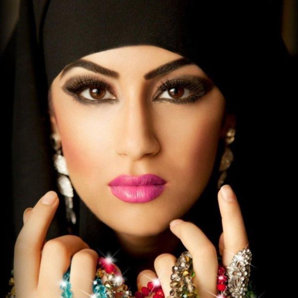 С арабскими девушками