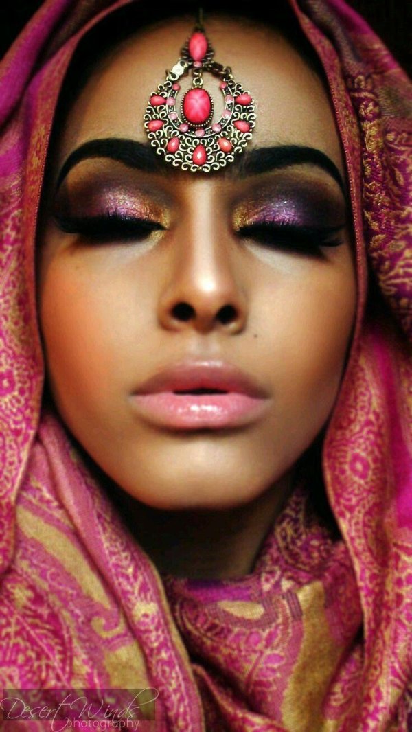 С арабскими девушками