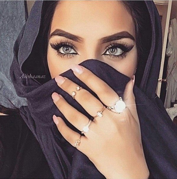 С арабскими девушками