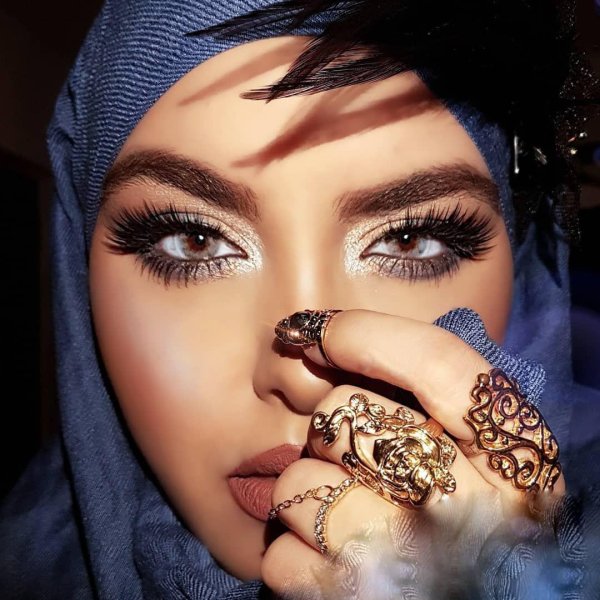 С арабскими девушками