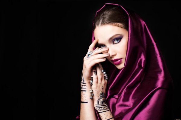 С арабскими девушками