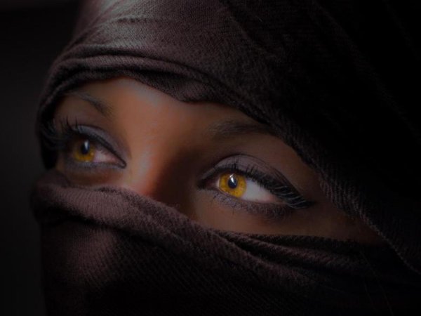 С арабскими девушками