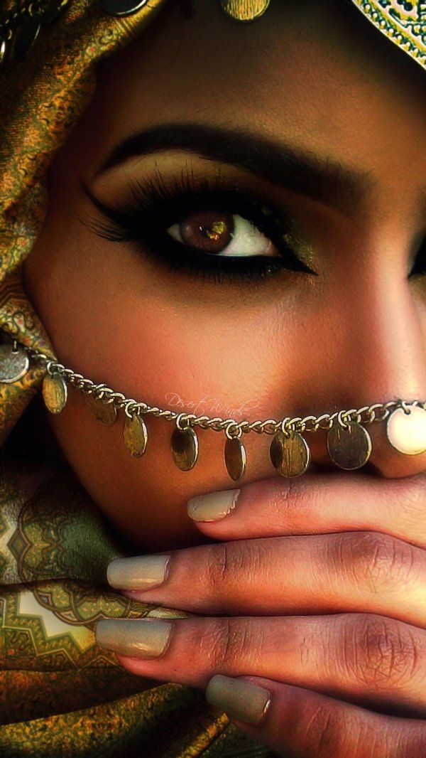 С арабскими девушками