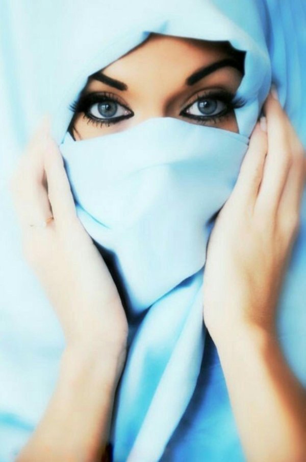 С арабскими девушками