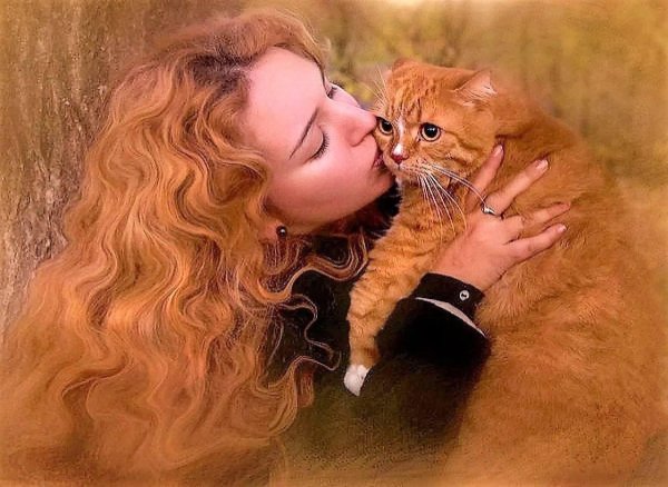 Девушка с котом