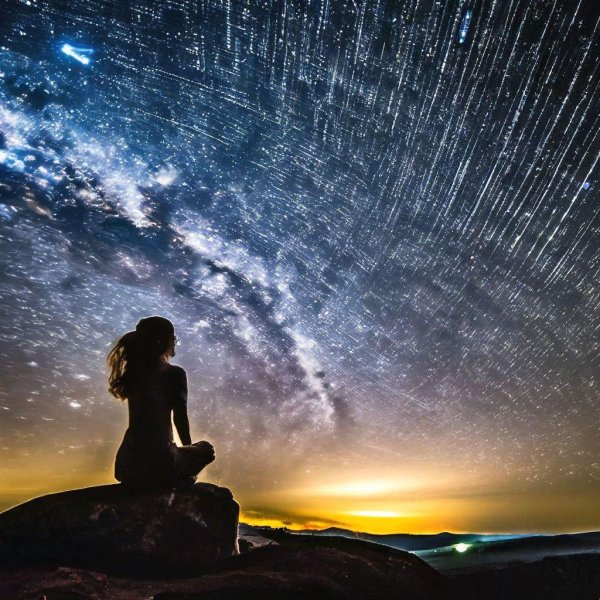 Небо и девушка