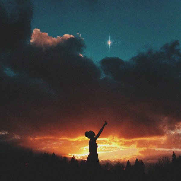 Небо и девушка