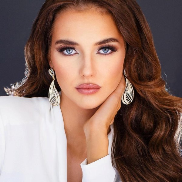 Лена самая девушка на земле