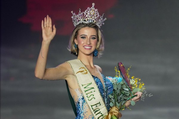 Лена самая девушка на земле