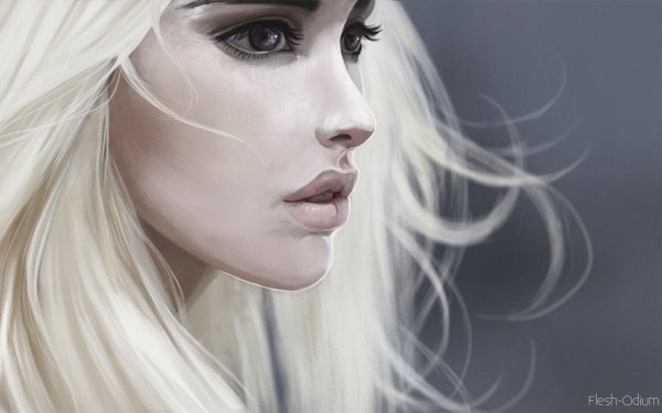 Светловолосая девушка