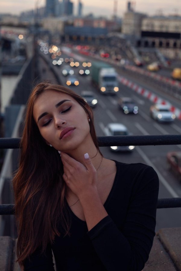 Вечер девушка