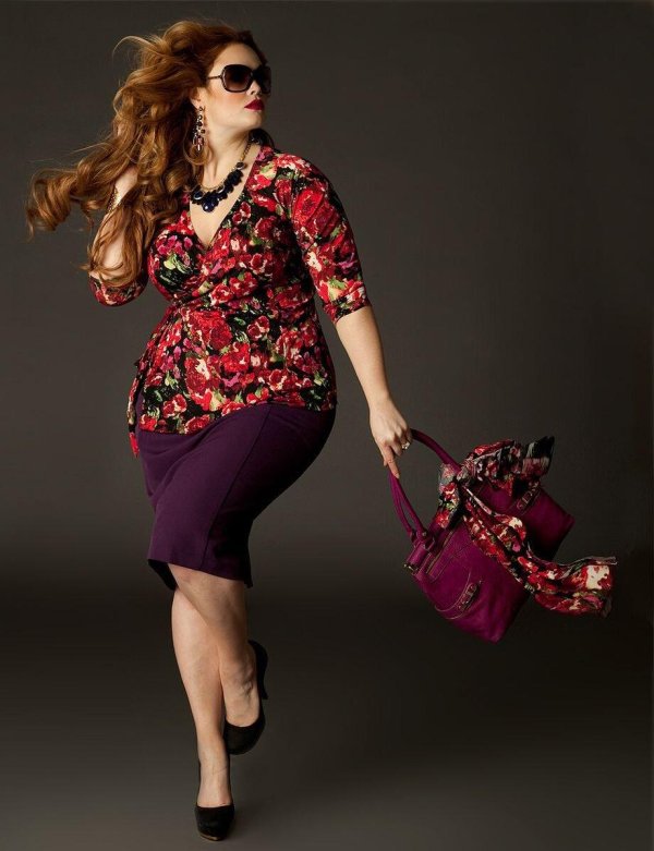 Полная девушка