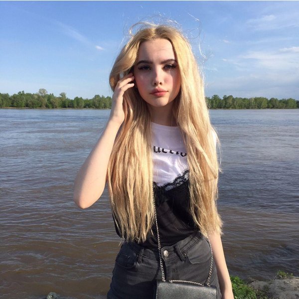 Девушка подросток