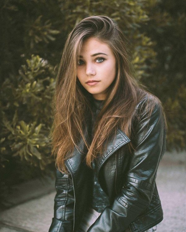 Девушка подросток