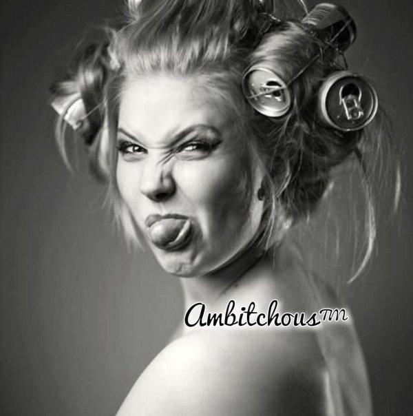 Веселая девушка