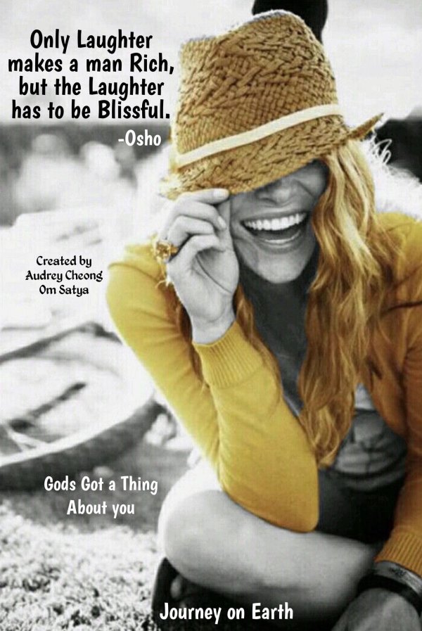 Веселая девушка