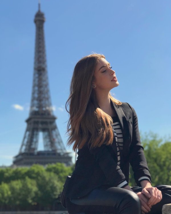 Париж девушка