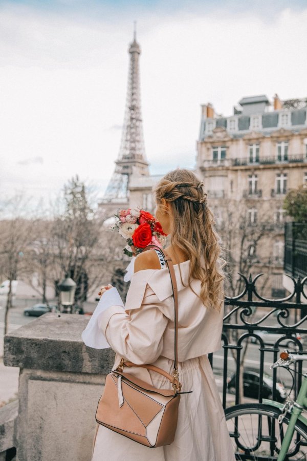 Париж девушка