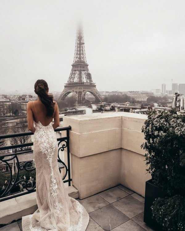 Париж девушка