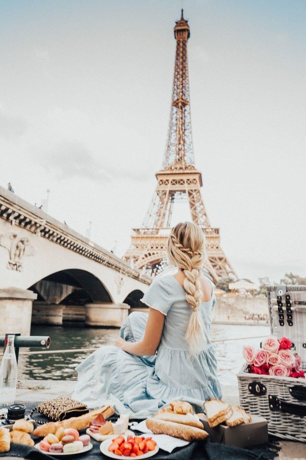 Париж девушка