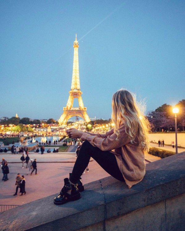 Париж девушка