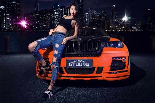 Машины с девушками