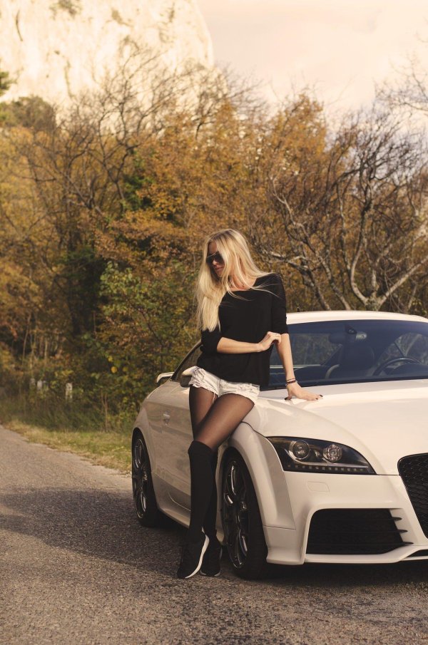 Машины с девушками