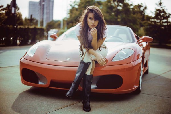 Машины с девушками