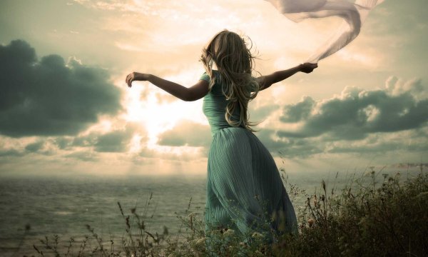 Девушка и ветер