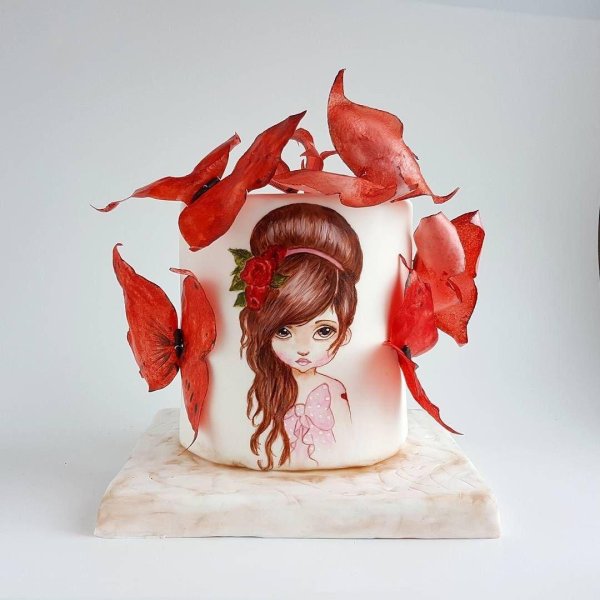 Девушка на торт