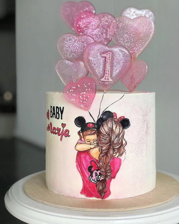 Девушка на торт