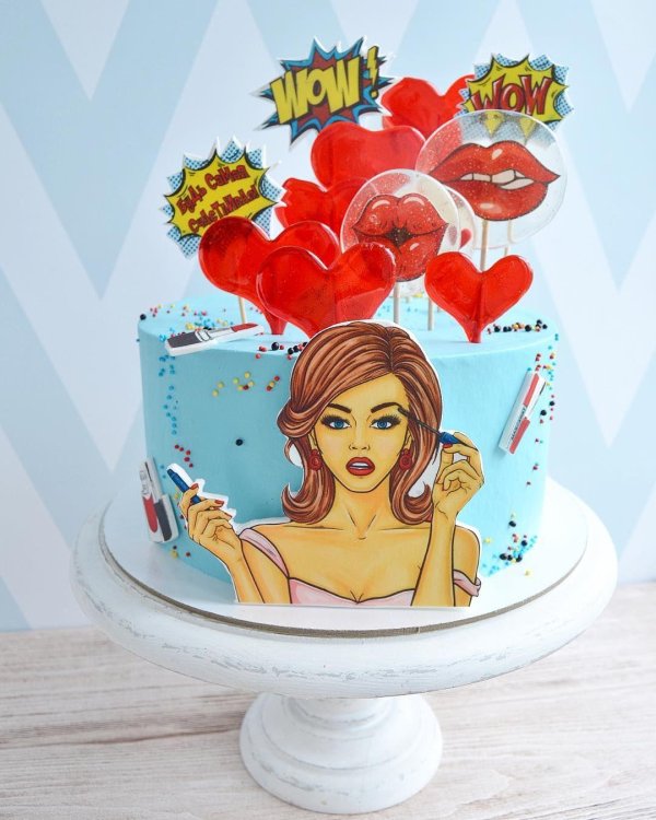 Девушка на торт